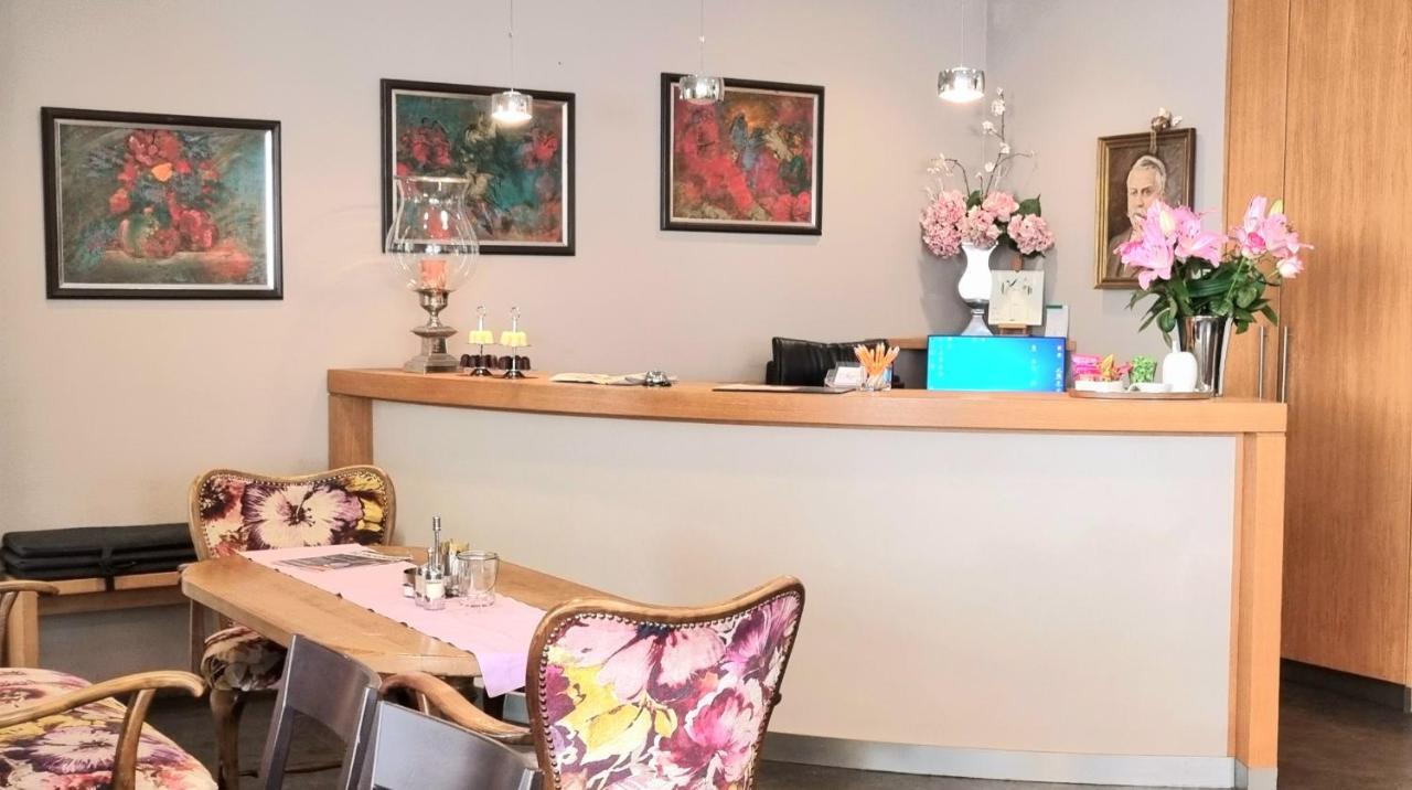 Hotel Meyer Μπεργκχάιμ Εξωτερικό φωτογραφία
