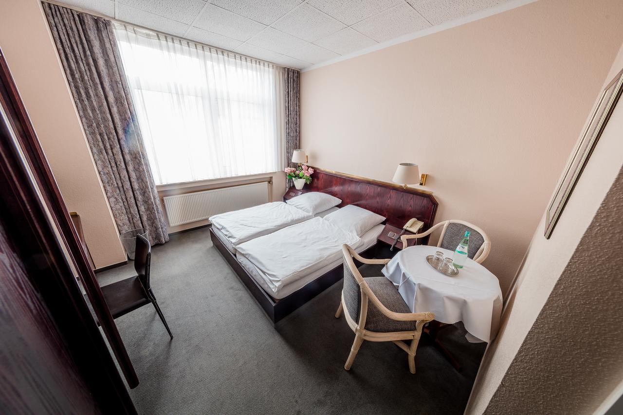 Hotel Meyer Μπεργκχάιμ Εξωτερικό φωτογραφία